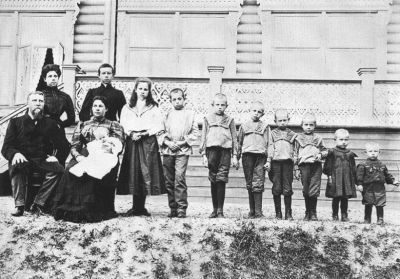 Семья купцов Попеновых, расстрелянная в акцию Красного террора в сентябре 1918 года